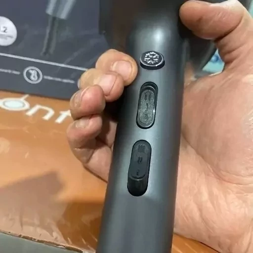 سشوار ولف w.wolf توان 2400 وات باد سرد و گرم سه حالته پرتاب باد سه سرعته بدنه سنگین