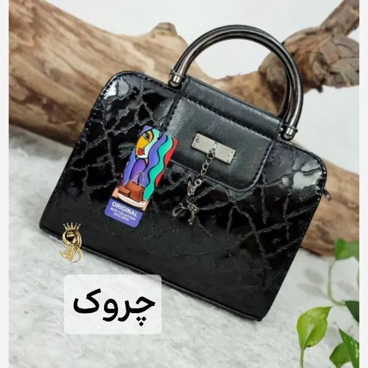کیف مجلسی زنانه مدل اهو جنس ورنی درجه یک ابعاد 19 در 25 سانتیمتر