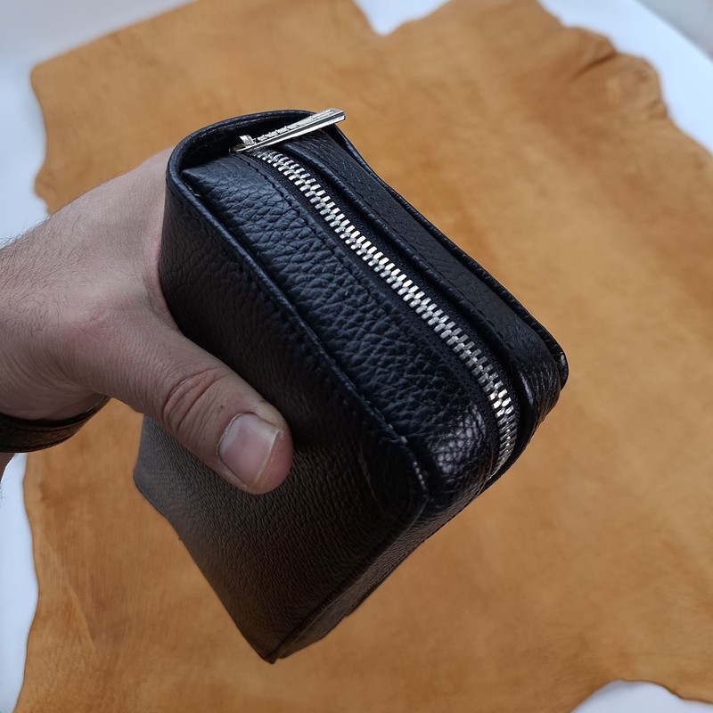 کیف دستی مردانه چرم اکابی مدل بردیا کد d-01