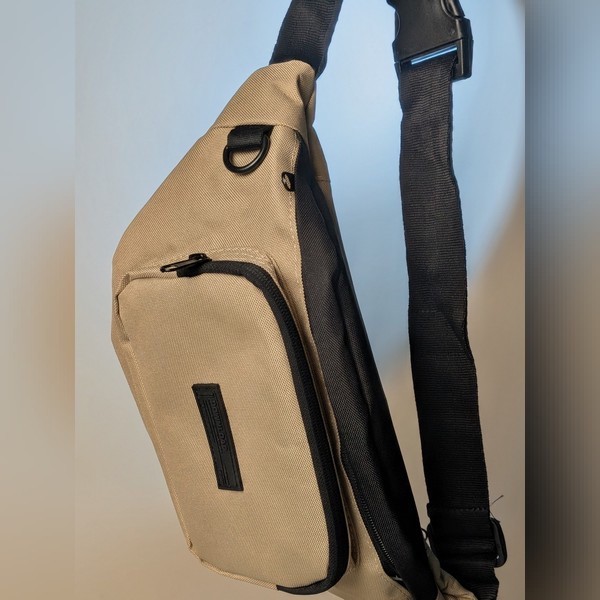 کیف کراس بادی مردانه ال سی وایکیکی مدل LW 421