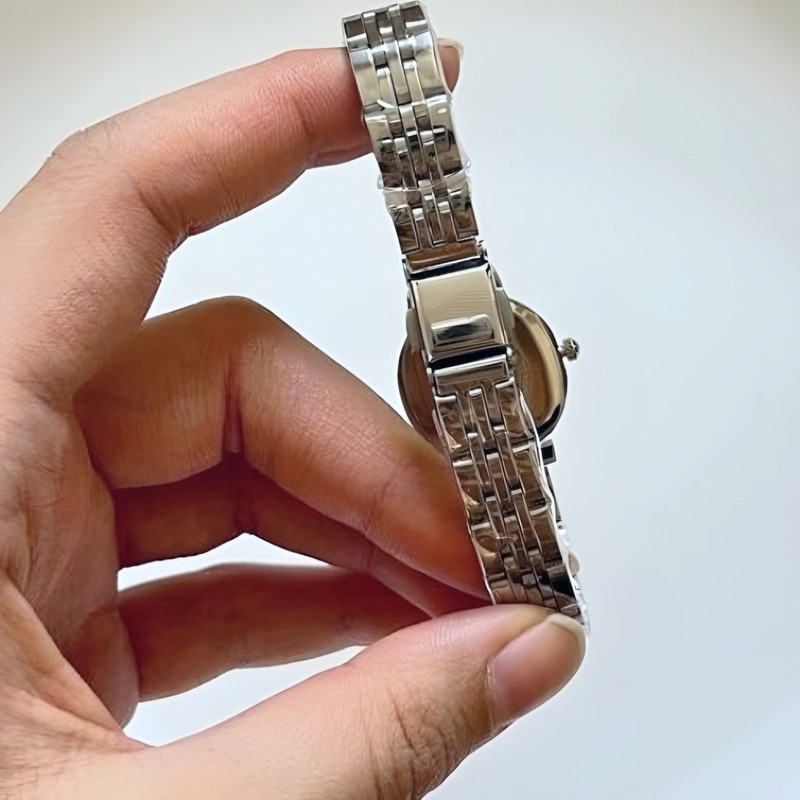 ساعت مچی عقربهای کوارتز زنانه مدل کلاسیک مینیمال بند طرح بافت کد ۲