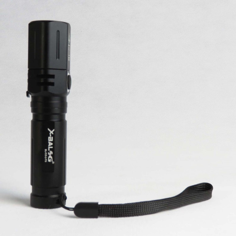 چراغ قوه دستی ایکس-بالوگ مدل X-Bal کد 2168 با نور مهتابی