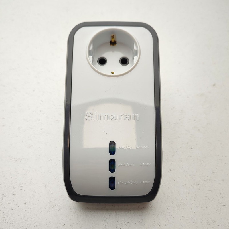 محافظ ولتاژ سیماران مدل SM-140-AW مناسب کولر گازی و لباسشویی