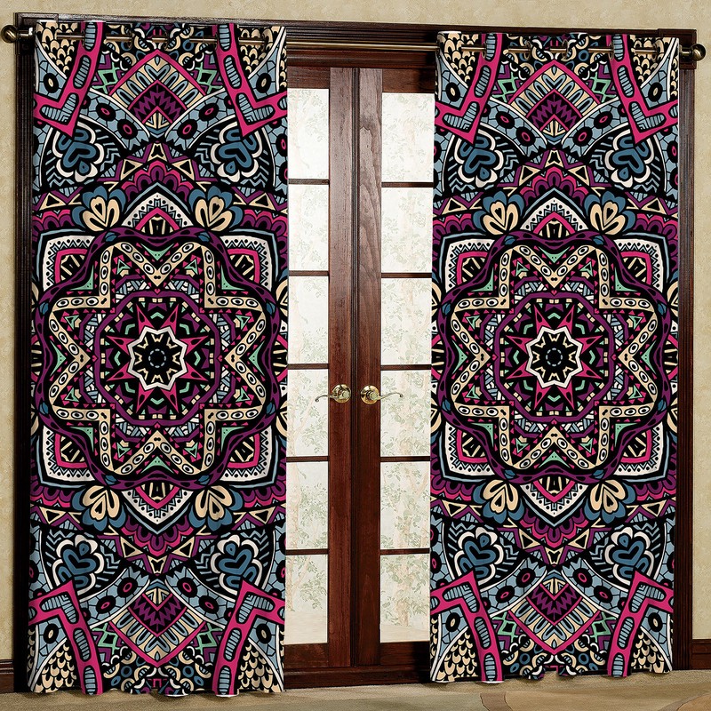 پرده مدل گل طرحدار مخمل پانچی کد 2079 سایز 200x140 سانتی متر