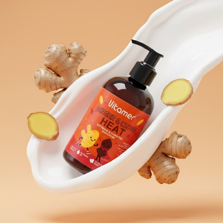 کرم مرطوبکننده و آبرسان بدن ویتامر مدل Ginger & Clove Heat مناسب برای انواع پوست حجم 250 میلیلیتر